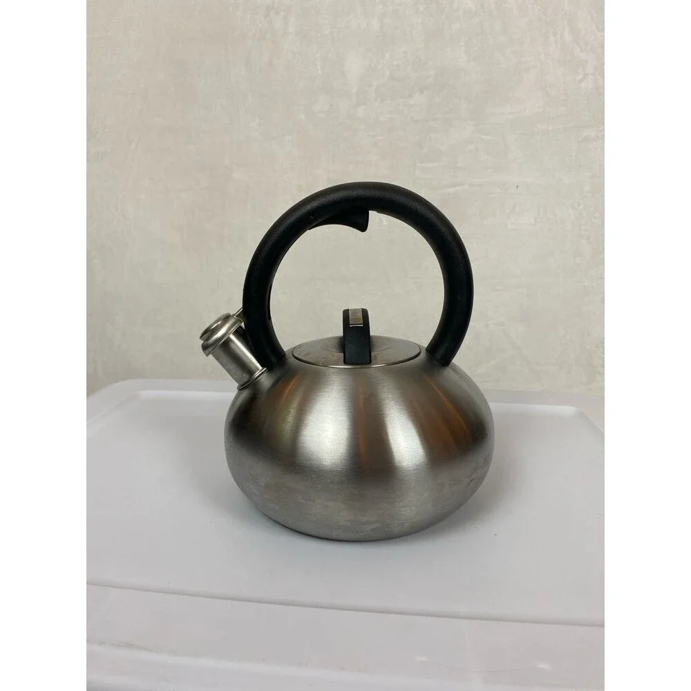 Cuisinart Aura 2-Quart Stainless Steel Whistling Tea Kettle CTK-SS17